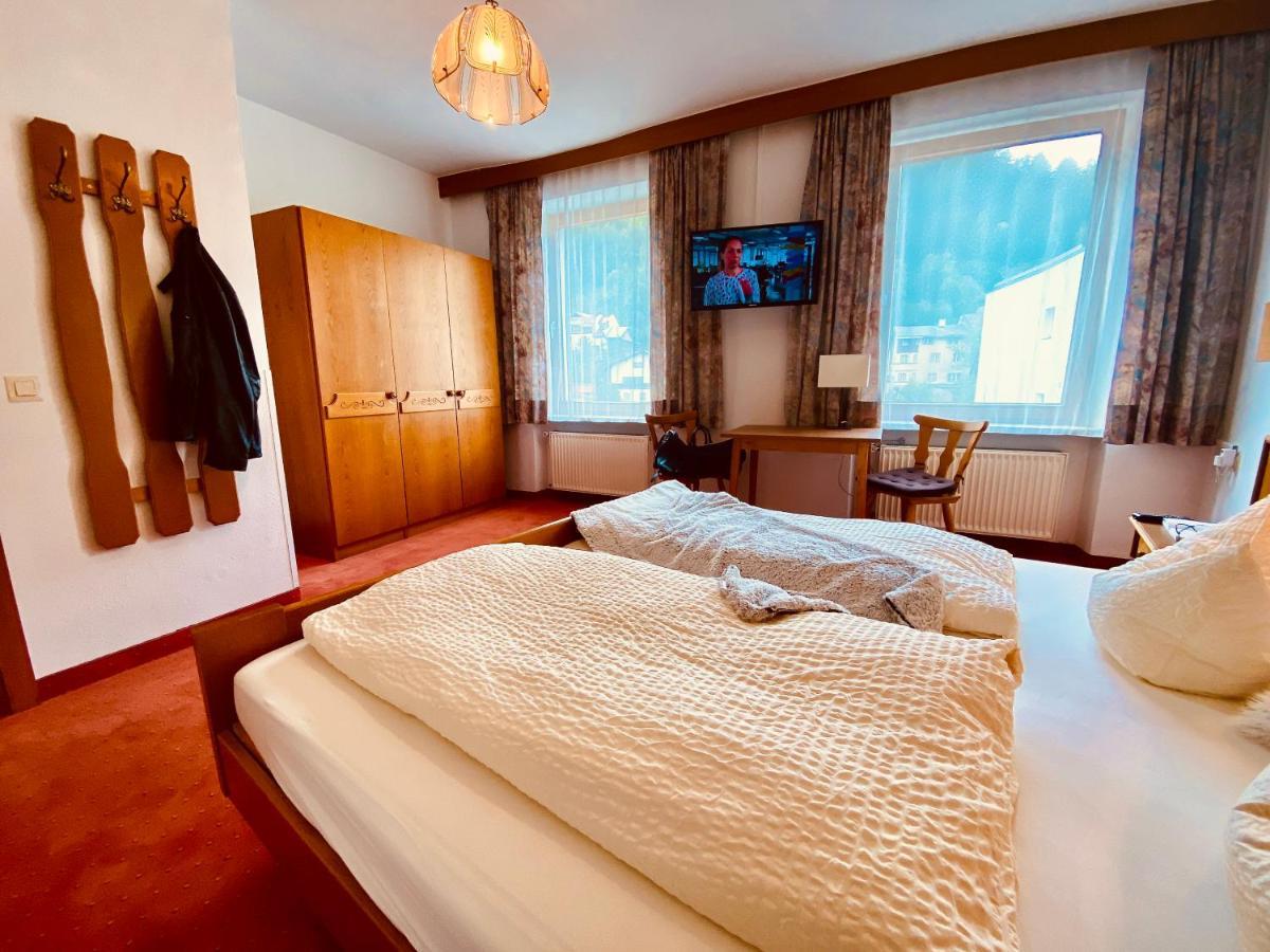 Schwarzer Adler Hotel Landeck Ngoại thất bức ảnh
