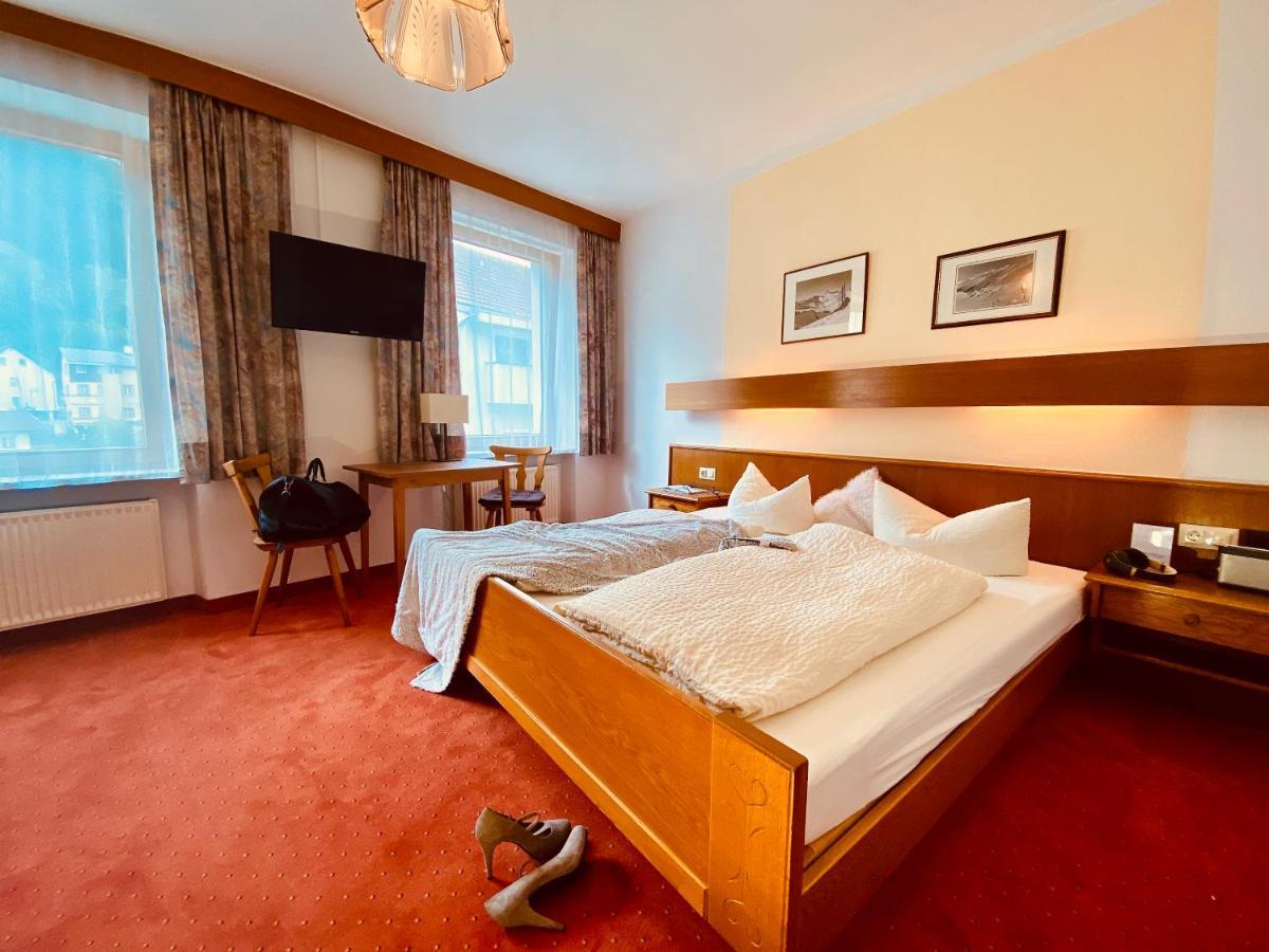 Schwarzer Adler Hotel Landeck Ngoại thất bức ảnh