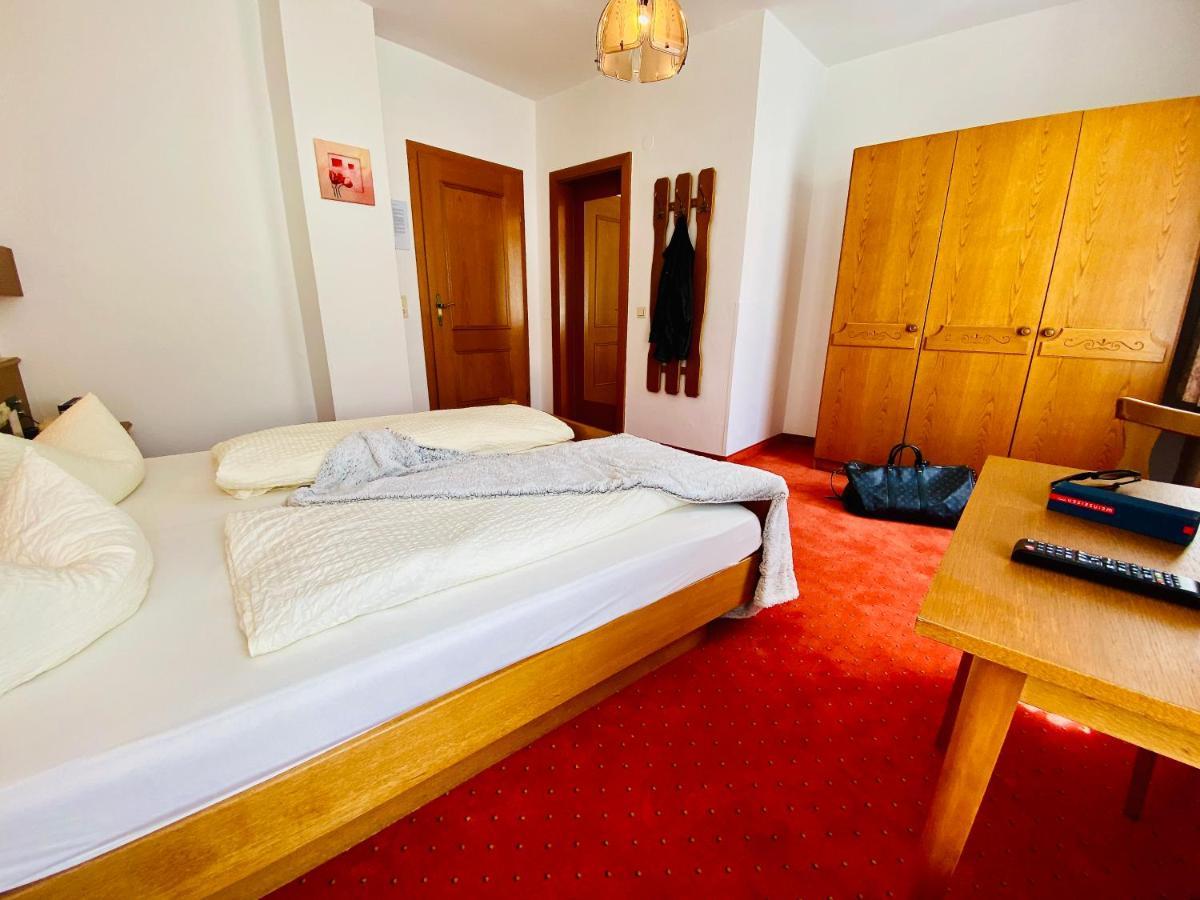 Schwarzer Adler Hotel Landeck Ngoại thất bức ảnh