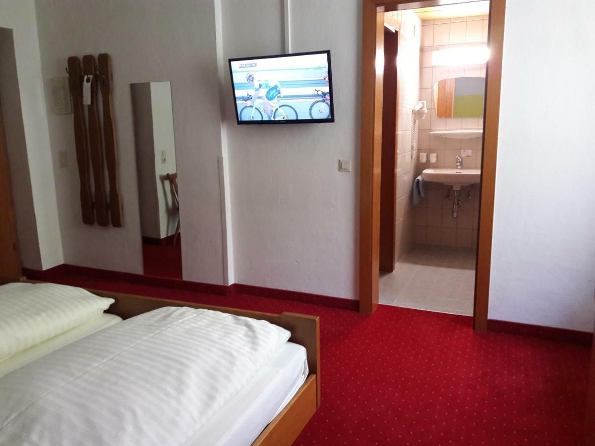 Schwarzer Adler Hotel Landeck Ngoại thất bức ảnh